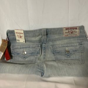 True Religion Curvy Skinny Jean Shorts NWT Light Denim